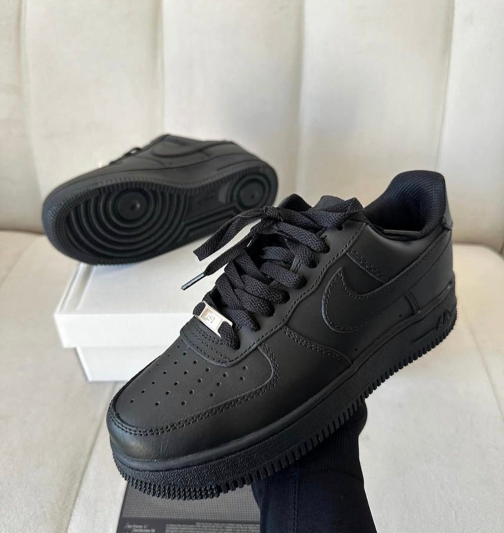 Nike Air Force 1 men’s black