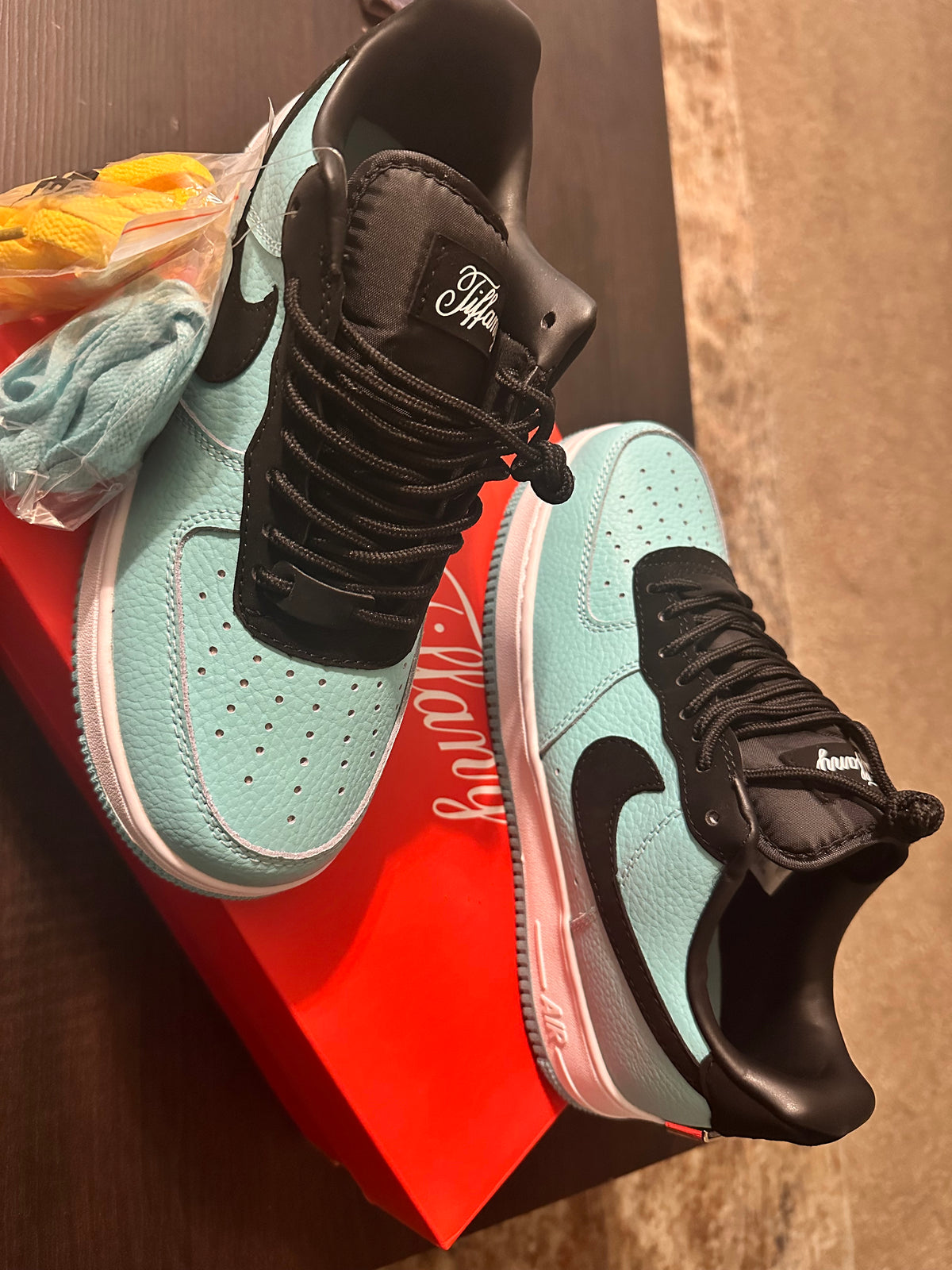 Tiffany & Co. x Nike Air Force 1 Low "1837" Friends & Family