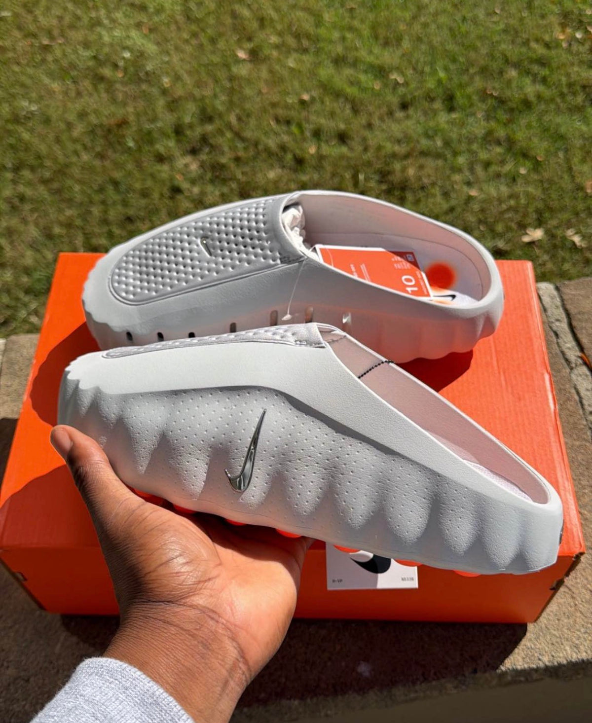 Nike Mind 001