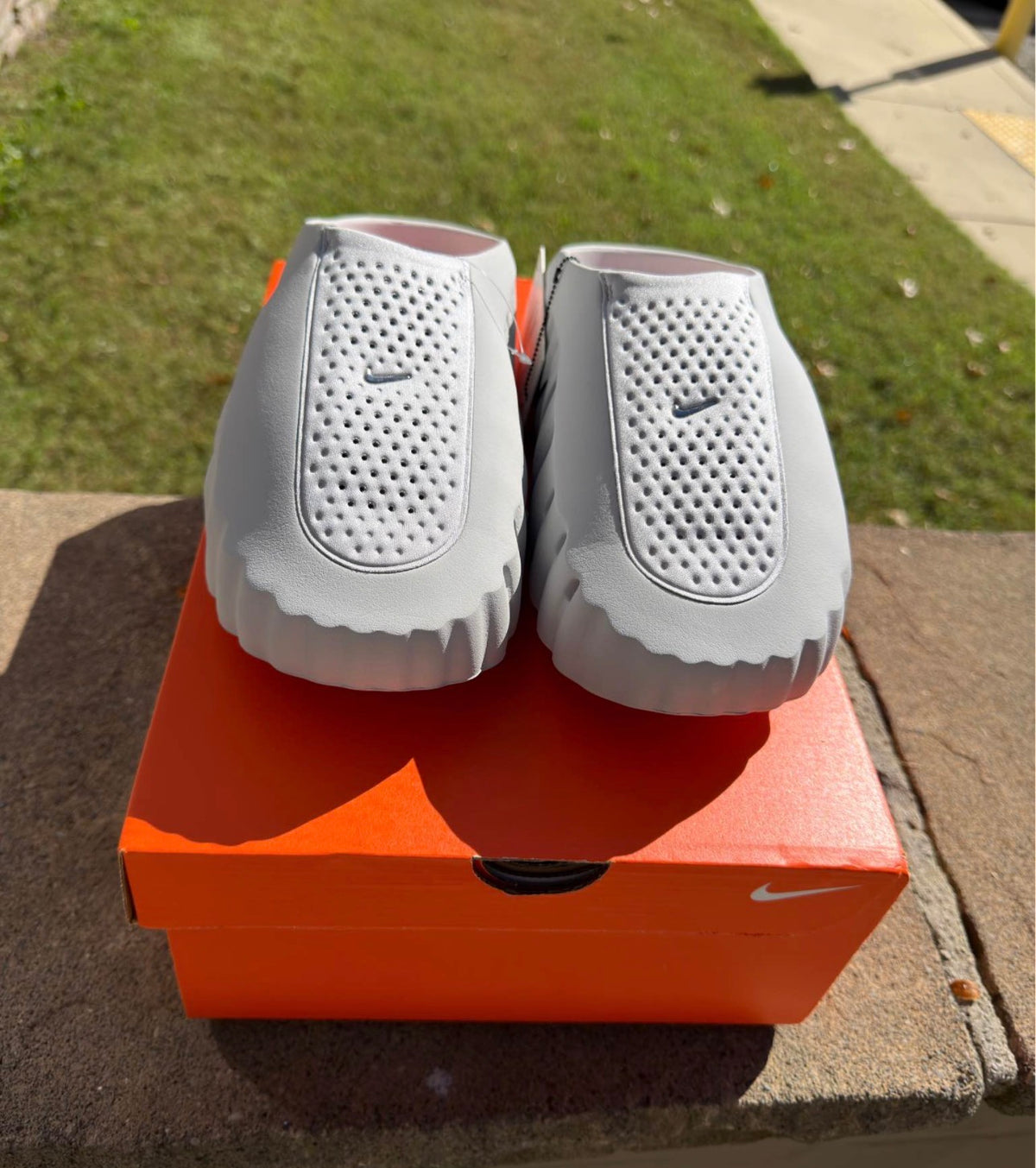 Nike Mind 001